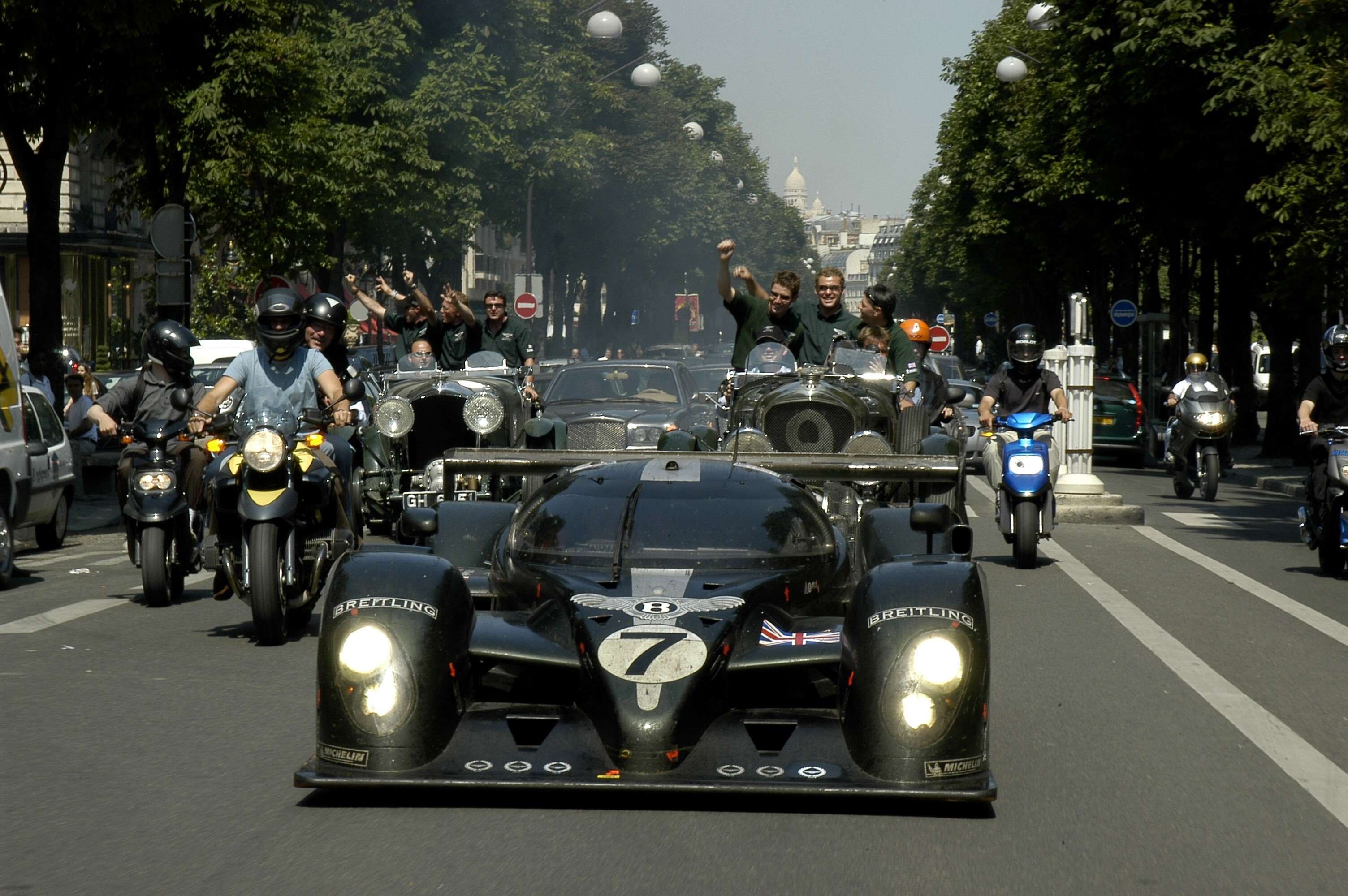 tfif-bentleys-in-paris-1.jpg