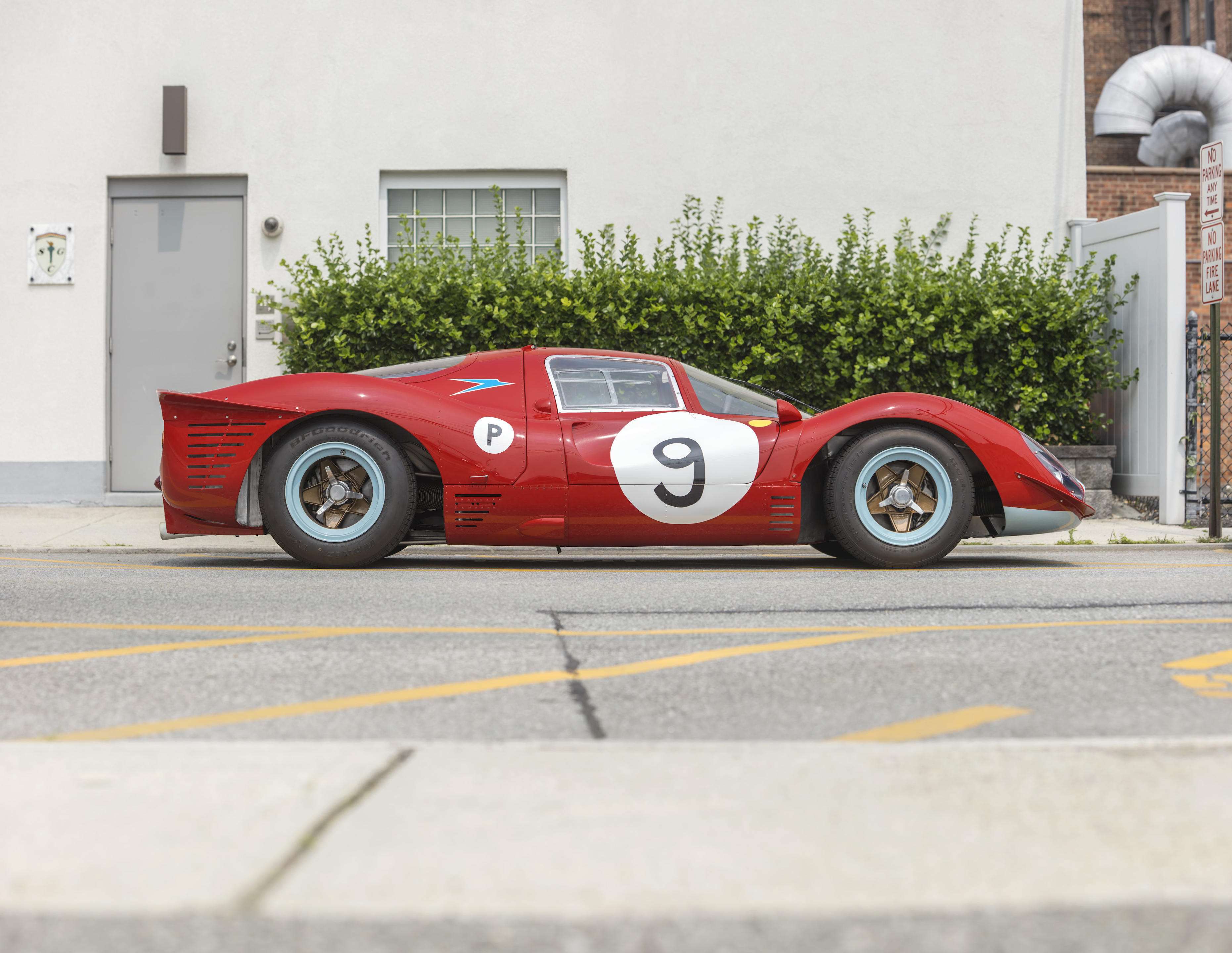 ferrari-412p-2.jpeg