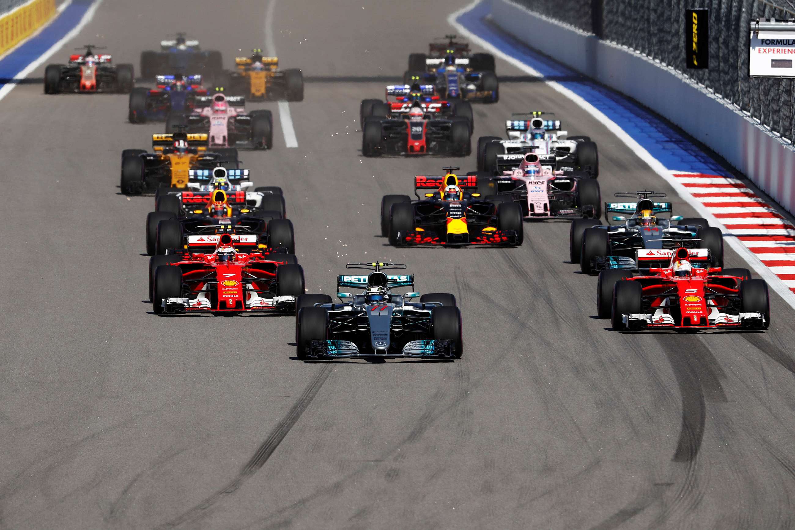 russia_formula_1_bottas_2409201802.jpg