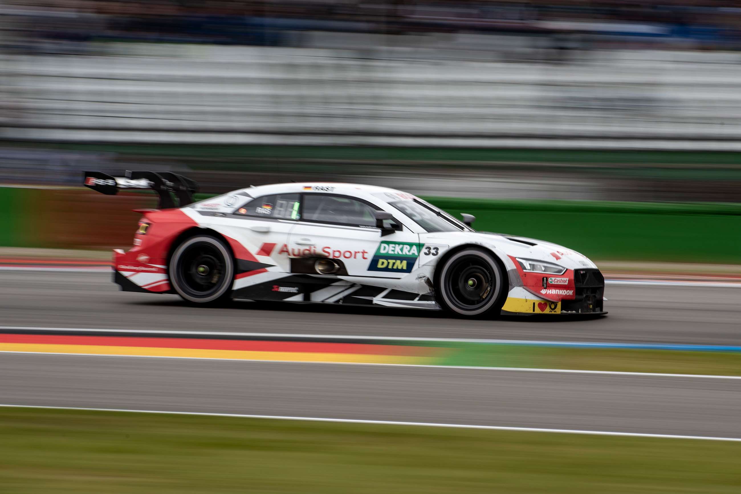 dtm-2019-audi-rs5-rene-rast-mario-bartkowiak-motorsport-images-goodwood-07052019.jpg