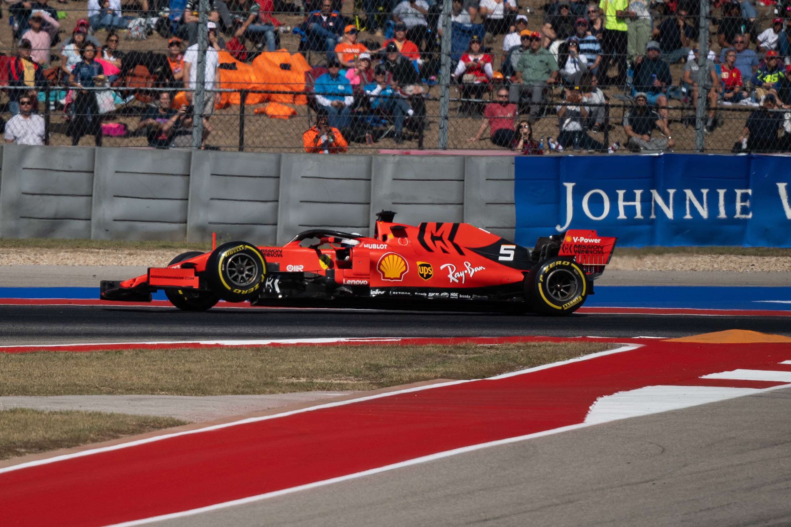 motorsport-vettel-ferrari-f1-cota-11_111911111902.jpg