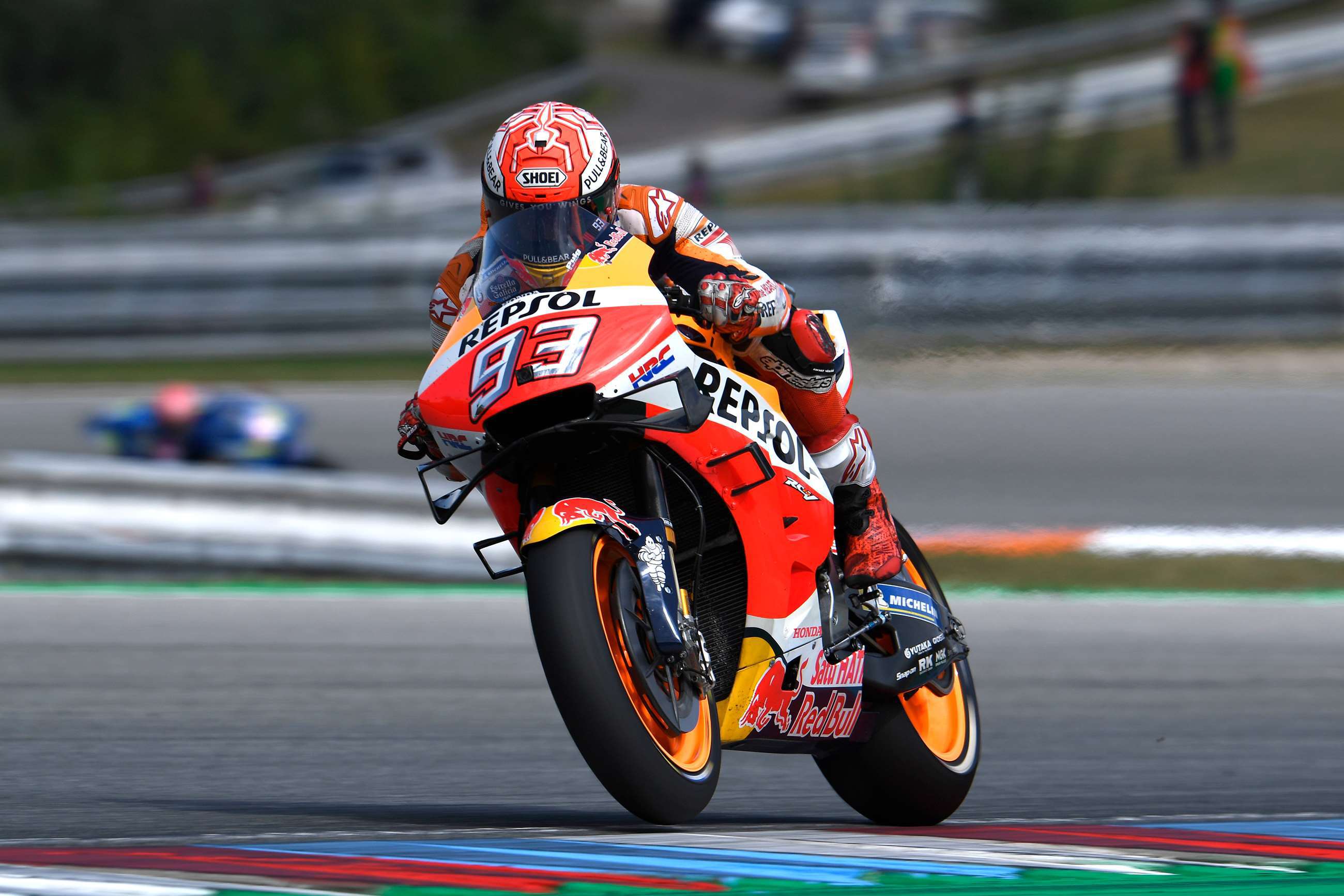 _motogp-2019-czech-republic-brno-marc-marquez-gold-and-goose-motorsport-images-goodwood-03092019.jpg