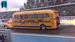 jet-powered-school-bus-drag-strip-video-goodwood-14122020.jpg
