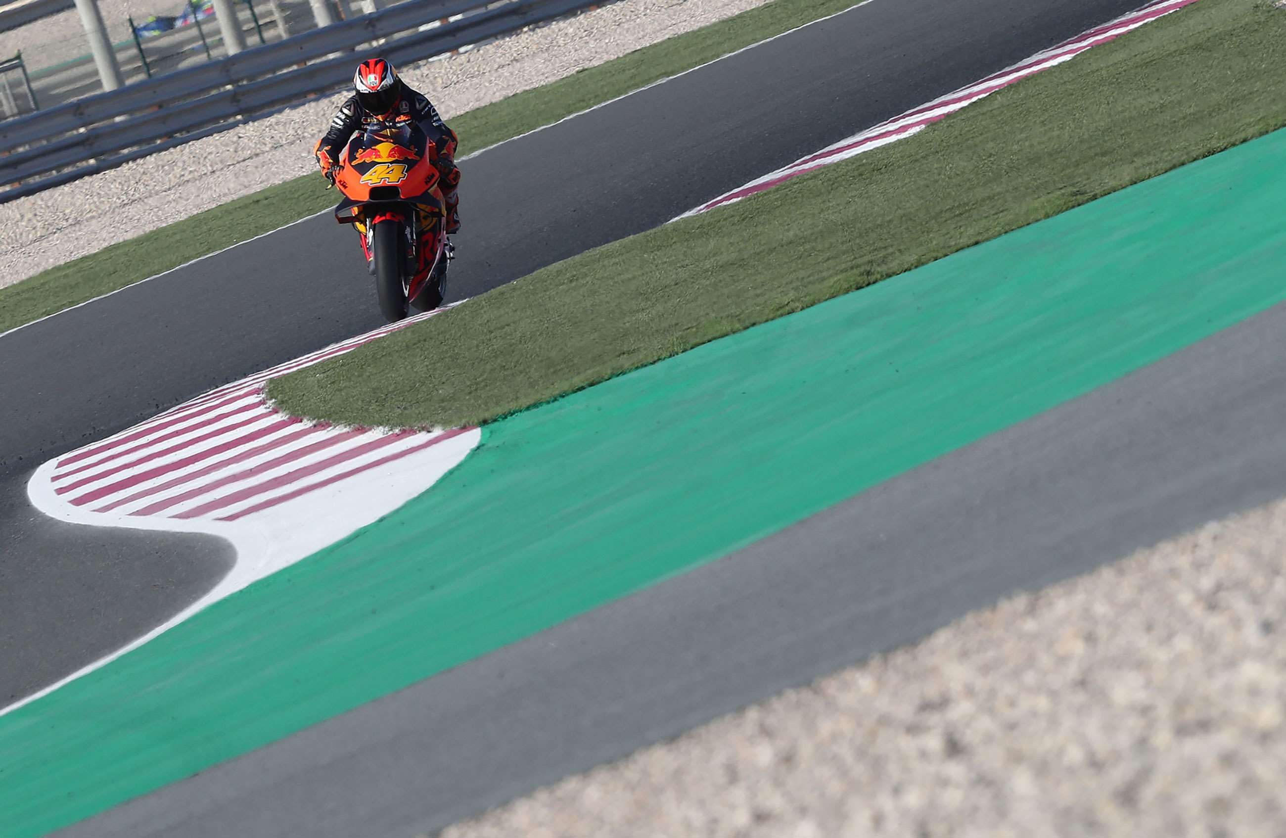 motogp-2020-ktm-pol-espargaro-qatar-19-gold-and-goose-mi-goodwood-13072020.jpg