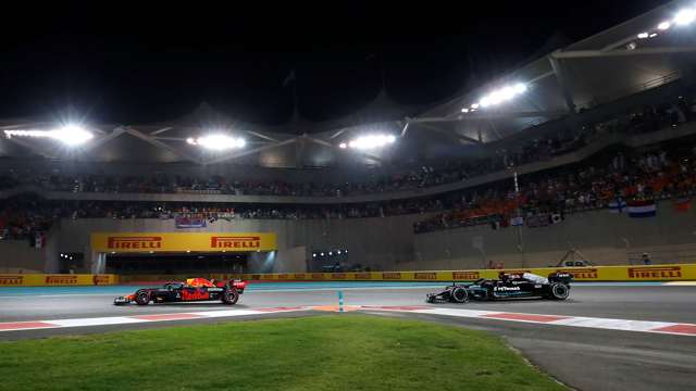 f1-2021-abu-dhabi-max-verstappen-lewis-hamilton-winning-overtake-zak-mauger-mi-13122021.jpg