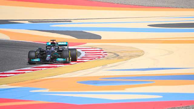 f1-2021-pre-season-testing-bahrain-mercedes-amg-w12-lewis-hamilton-mark-sutton-mi-goodwood-15032021.jpg
