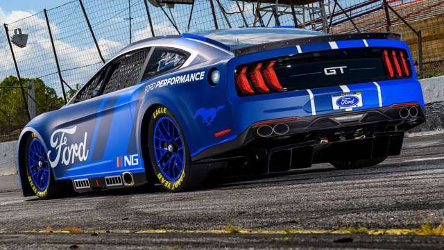 ford-mustang-2022-nascar-hybrid-goodwood-06052021.jpg