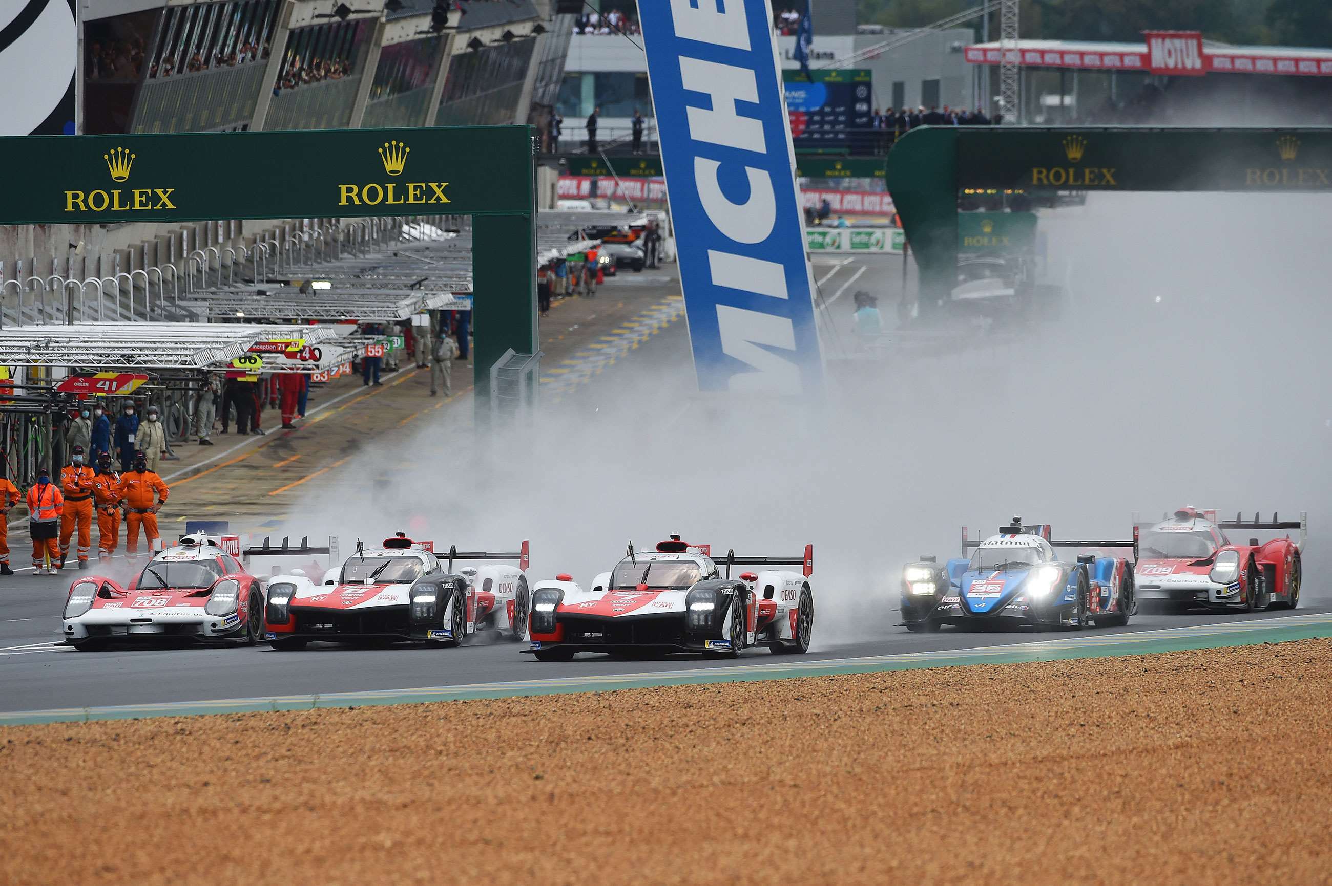 wec-2021-le-mans-race-start-rainer-ehrhardt-mi-100120222.jpg