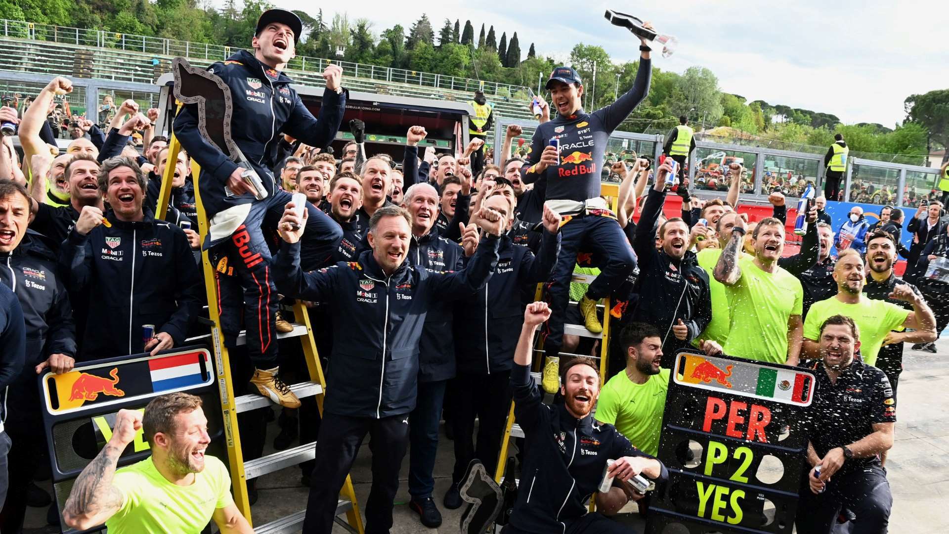 verstappen_looks_back_on_two_championships_03.jpg