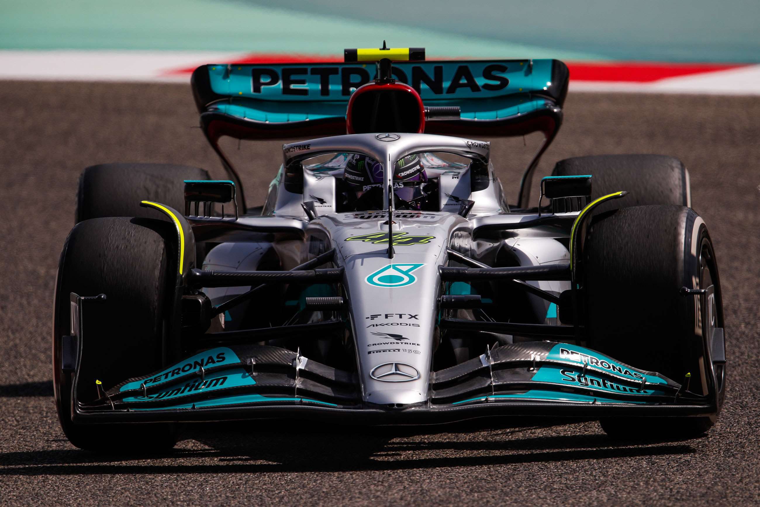 f1-2022-testing-mercedes-w13-lewis-hamilton-zak-mauger-mi-10032022.jpg