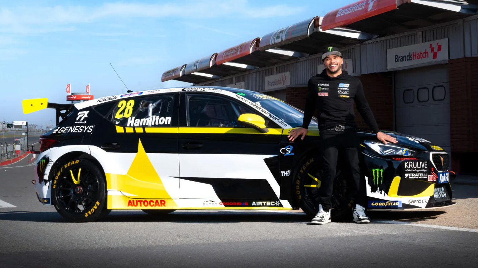nic hamilton btcc copy.jpg
