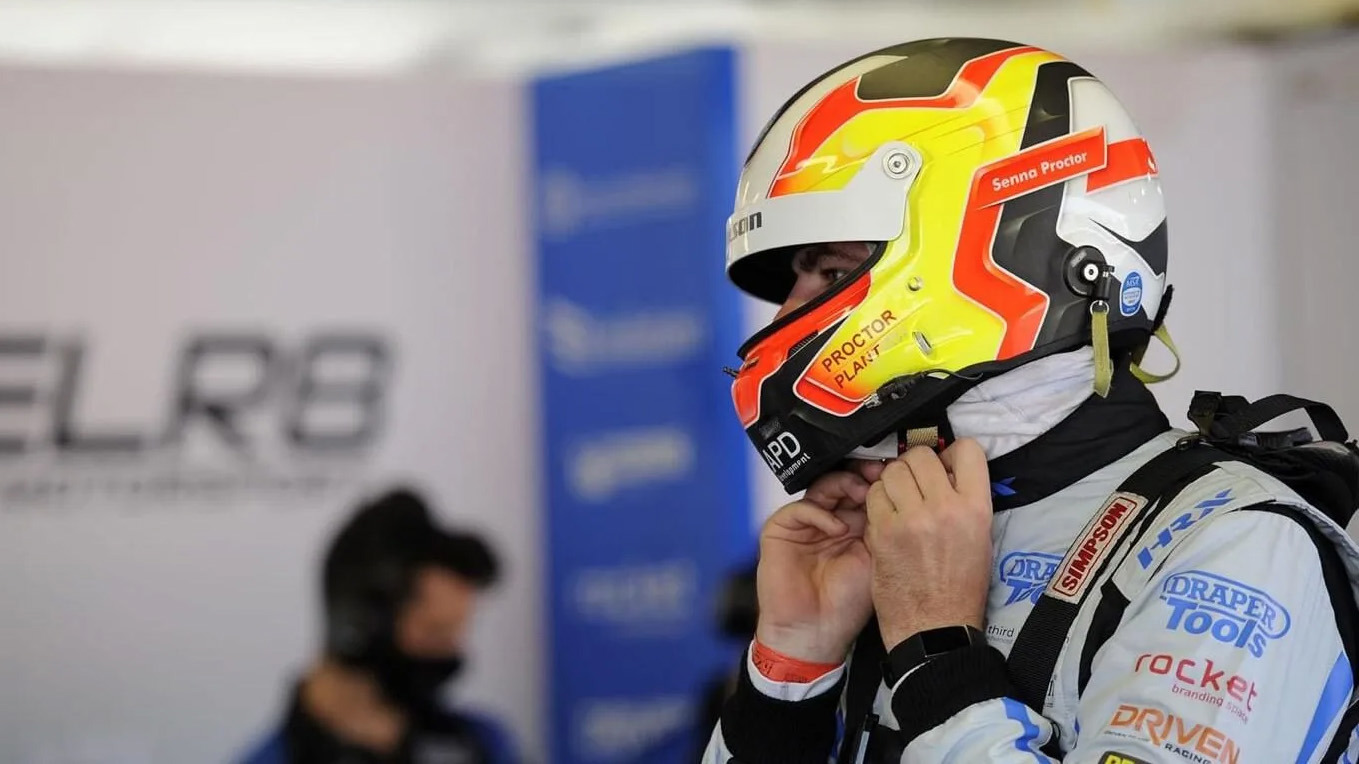 Senna Proctor returns to BTCC with Team VERTU copy.jpg