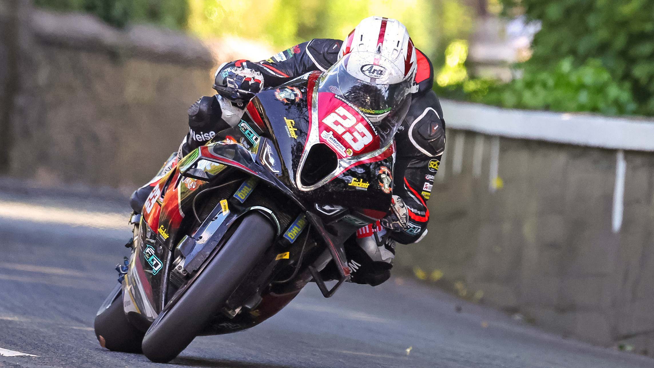 Roadhouse Macau iomtt 2025 copy.jpg