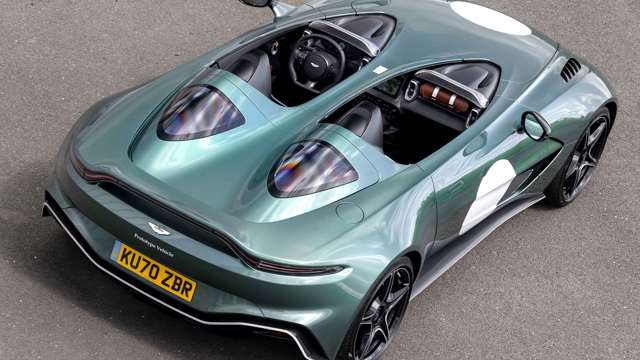 aston-martin-speedster-review-goodwood-010621140.jpg