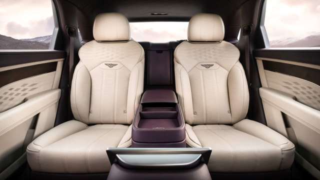 bentley_bentayga_ewb_goodwood_review_-9.jpg