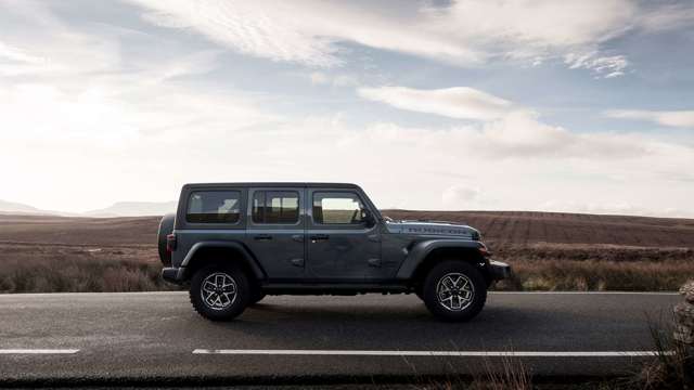 jeep-wrangler-first-drive-2024-34.jpg