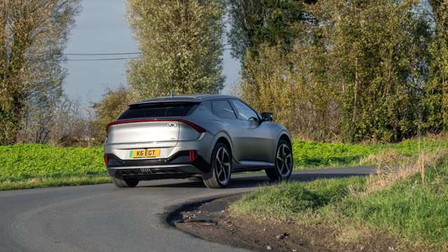 kia_ev6gt_first_drive_review_goodwood_09122022_9373.jpg