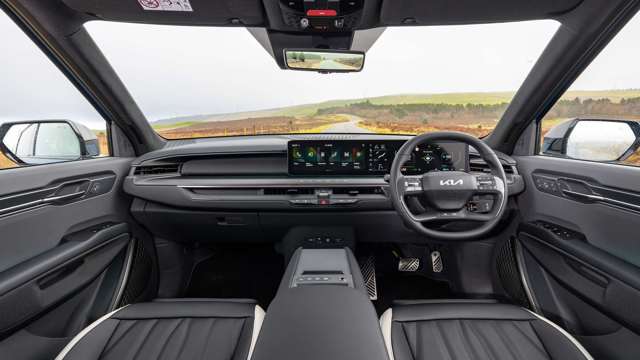 kia-ev9-review-goodwood-test-35.jpg