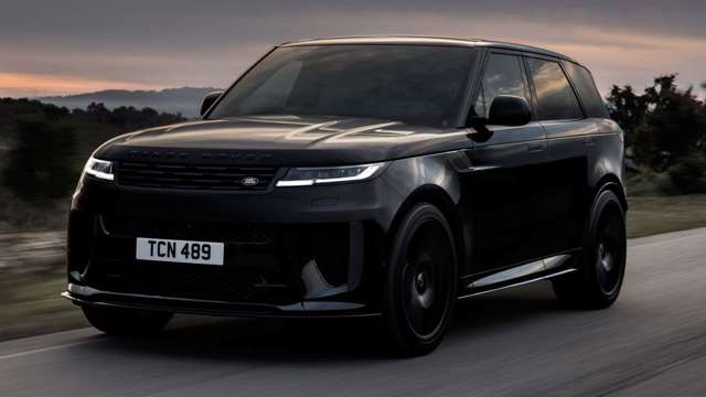 range_rover_sport_sv_firstdrive_goodwood__24my_obsidian-black_160224_05.jpeg