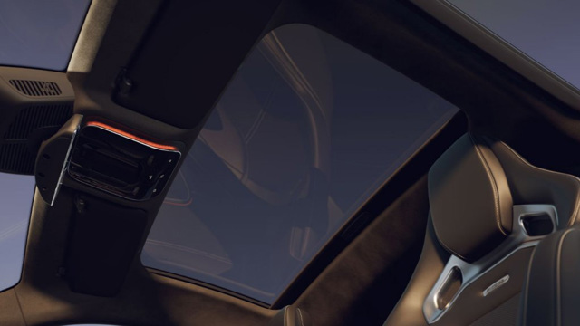 mercedes-amg-gt-c192-interior-hotspot-panoramicsunroof-1612x1209-07-2023 copy.jpg