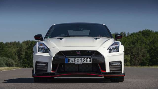 nissan-gt-r-nismo-uk-goodwood-20042021.jpg