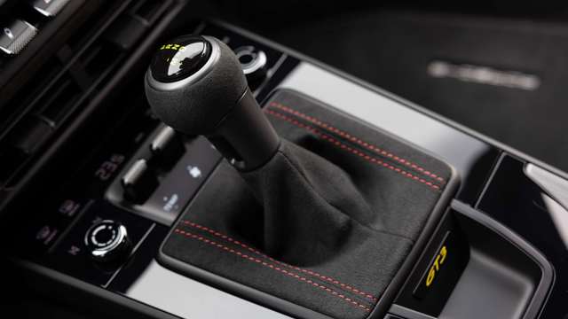 porsche-911-gt3-gearbox-goodwood-28042021.jpg