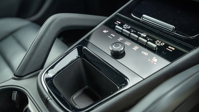 Porsche Cayenne S Review Goodwood Test 45.jpg