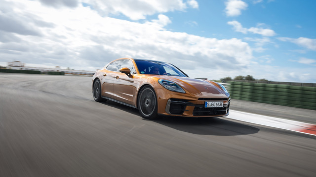 porsche panamera turbo e-hybird 14.jpg