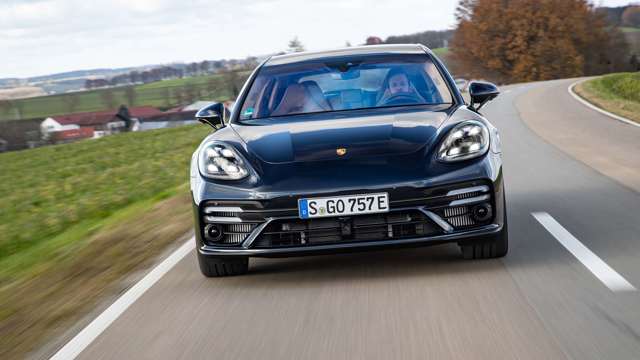 porsche-panamera-turbo-s-e-hybrid-sport-turismo-15.jpg