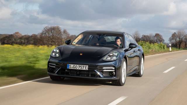 porsche-panamera-turbo-s-e-hybrid-sport-turismo-16.jpg