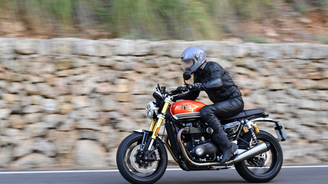 Triumph Speed Twin 1200 review01.jpg
