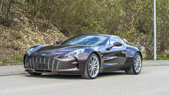 bonhams_aston_martin_one_77_28041602.png