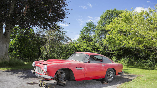 aston_martin_db4_bonhams_24081601.png