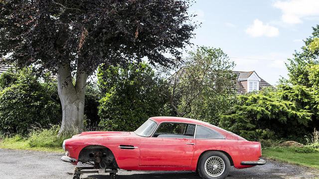 aston_martin_db4_bonhams_24081607.png