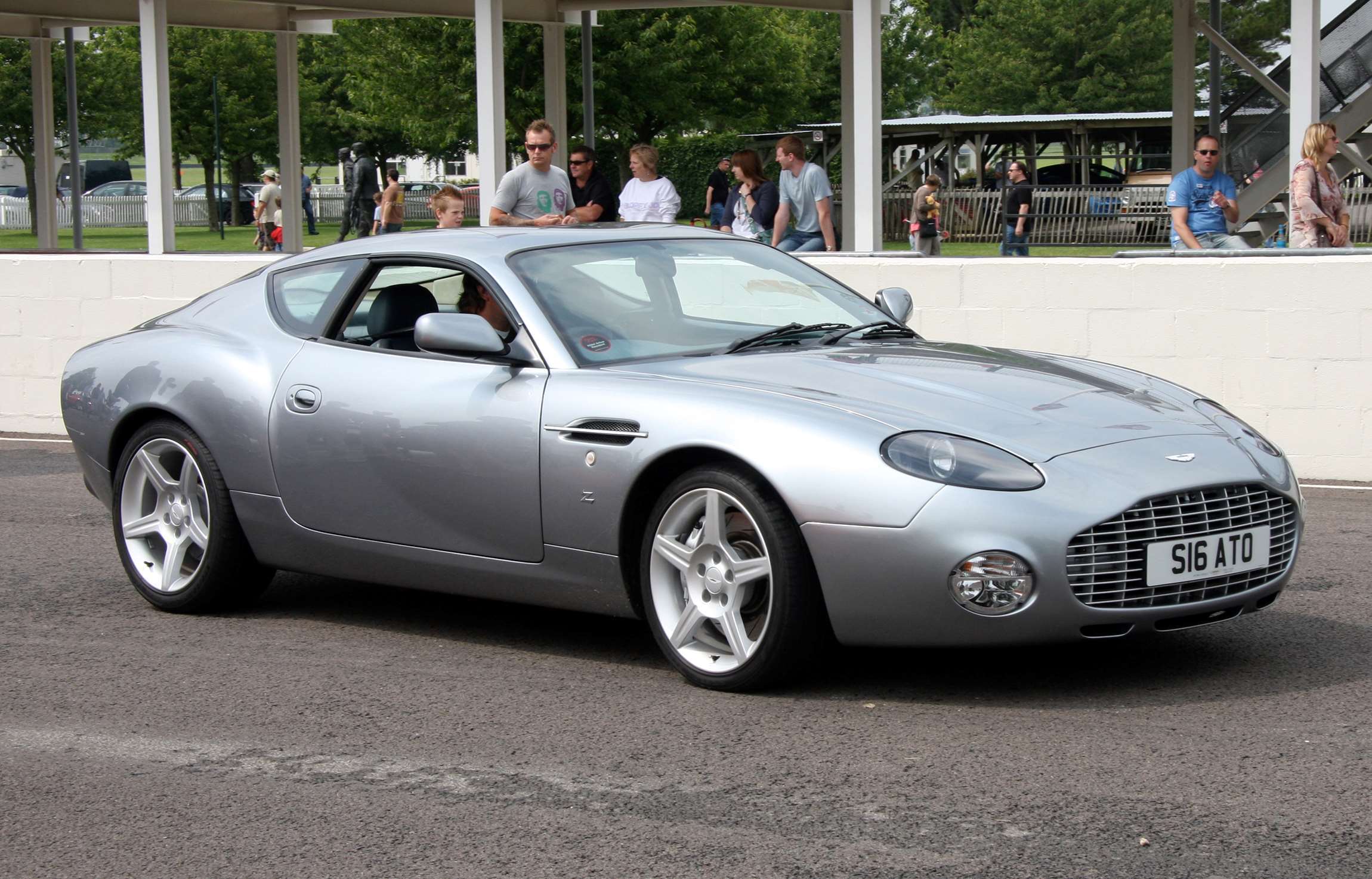 aston_martin_zagato_20051622.jpg