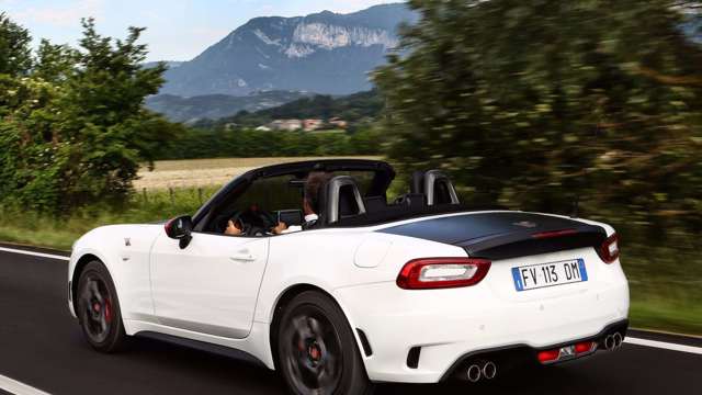 abarth_124_spider_20042017_05.jpg