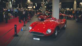 retromobile_ferrari_70_14021701.jpg