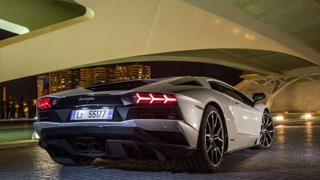 lamborghini_aventador_s_26012017_03.jpg