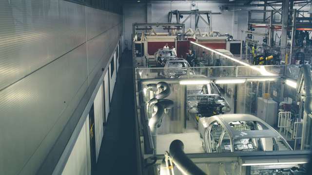 bentley_factory_crewe_03011701.jpg
