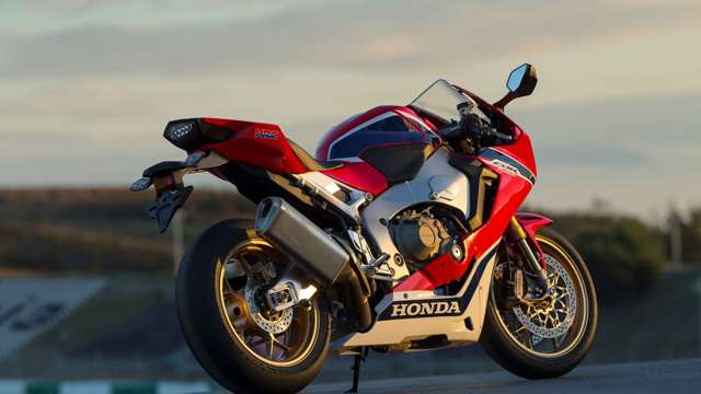 honda_fireblade_sp_28071709.jpg