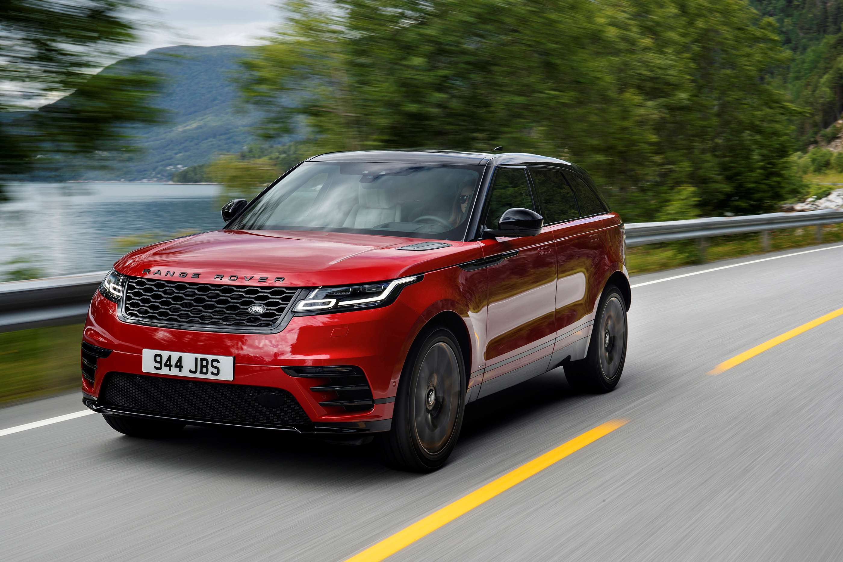 rr-velar-firenze-red_002.jpg