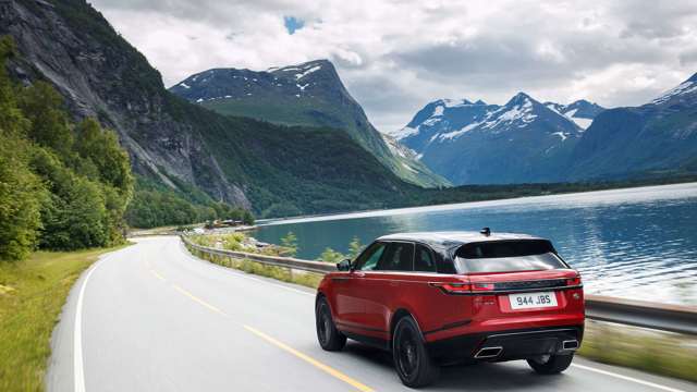 rr-velar-firenze-red_009.jpg