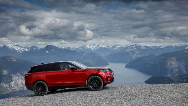 rr-velar-firenze-red_076.jpg