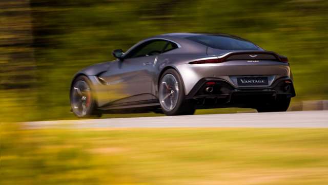 aston_martin_vantage_2018_goodwood_21112017_20111726.jpg