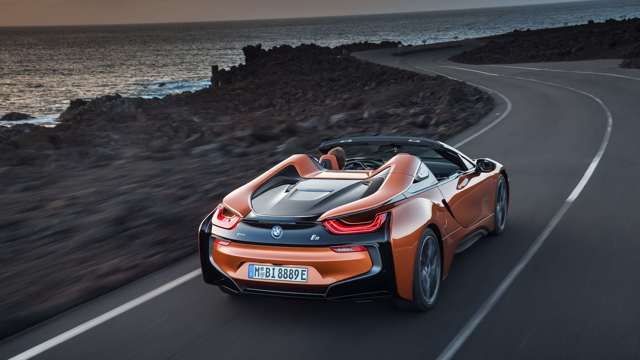bmw_i8_roadster_la_auto_show_goodwood_29111703.jpg