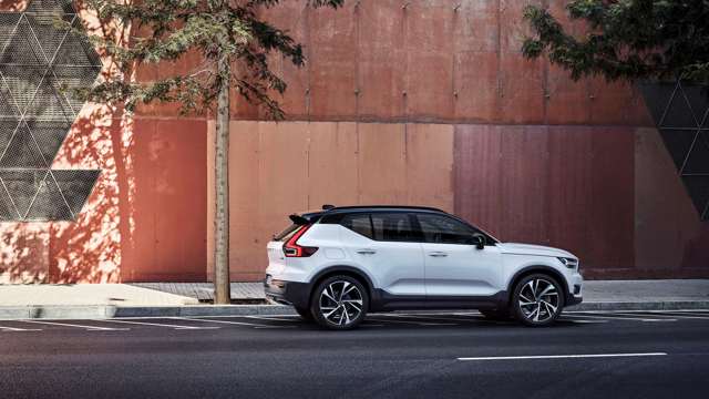 volvo_xc40_first_drive_goodwood_27111732.jpg