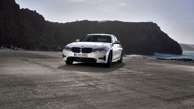bmw_3_series_05121810.jpg
