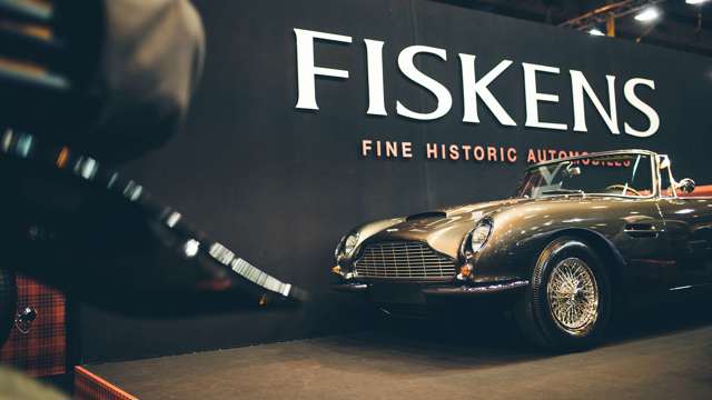 retromobile_opening_gallery_08021815.jpg