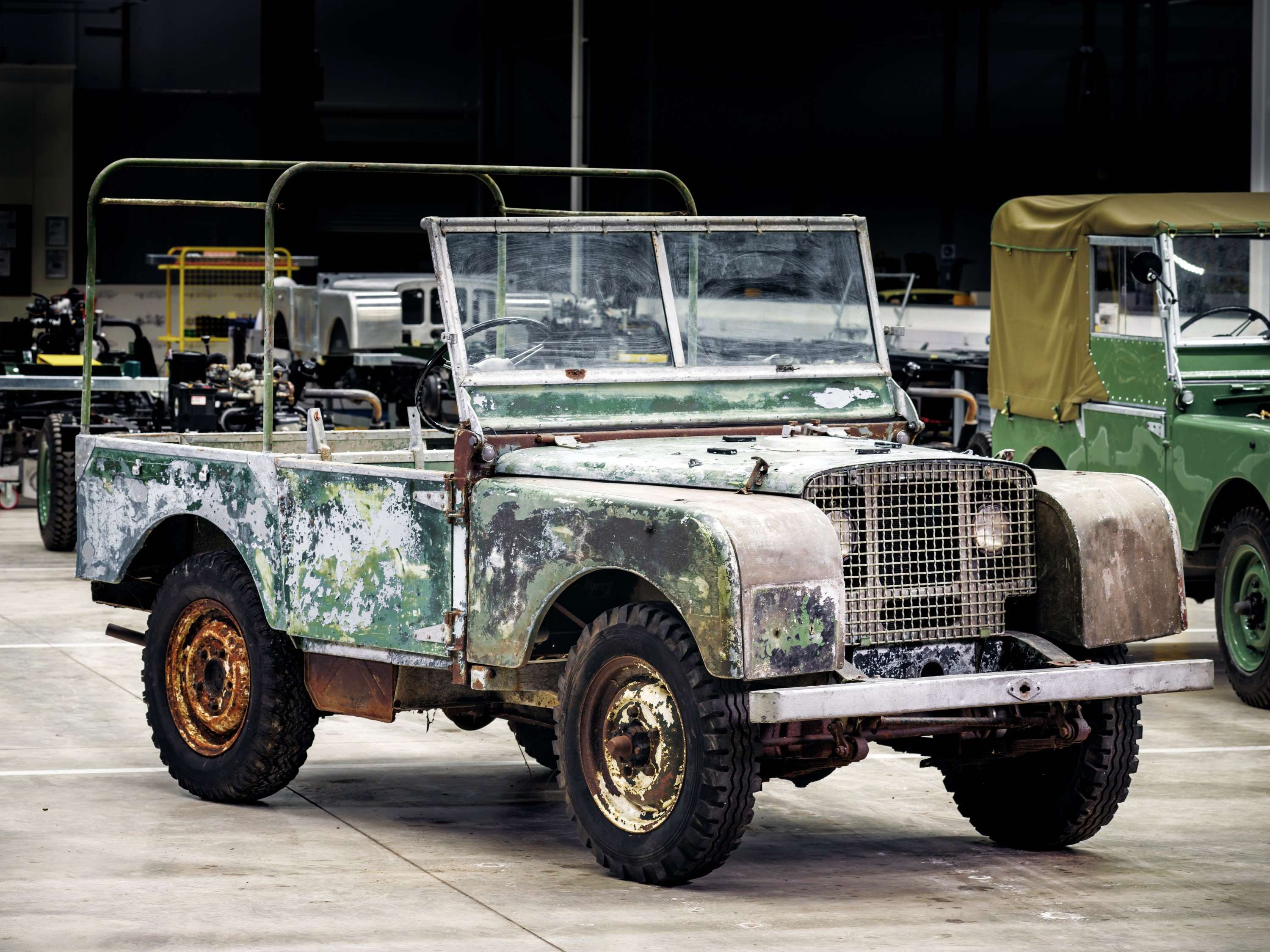 land_rover_70th_anniversary_10012018__01.jpg