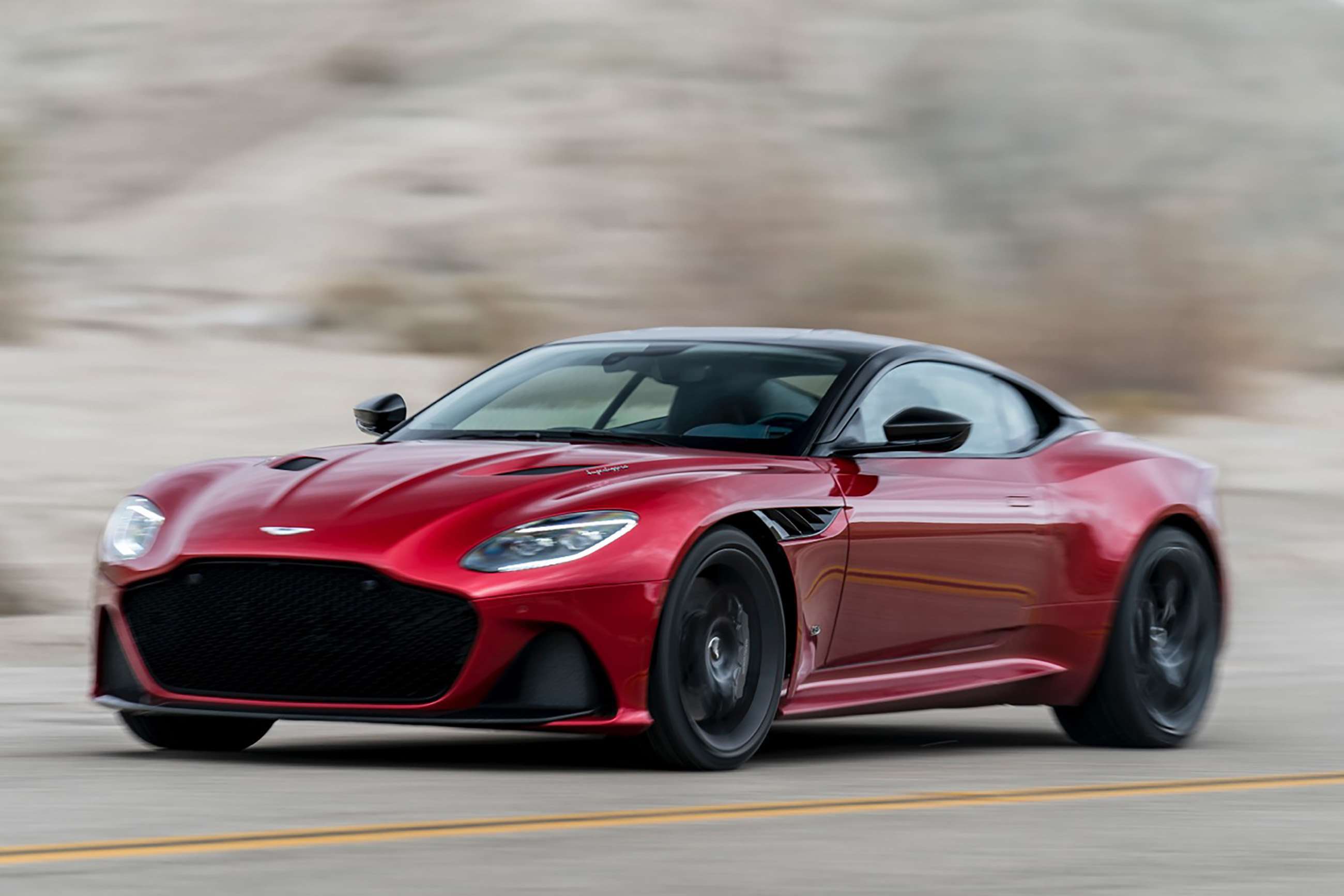 aston_martin_dbs_superleggera_26061801.jpg